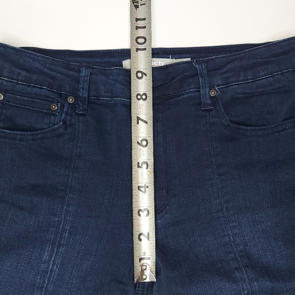 Tractr Front Slit Tie Detail & High Low Hem Jeans - Picture 9 of 16